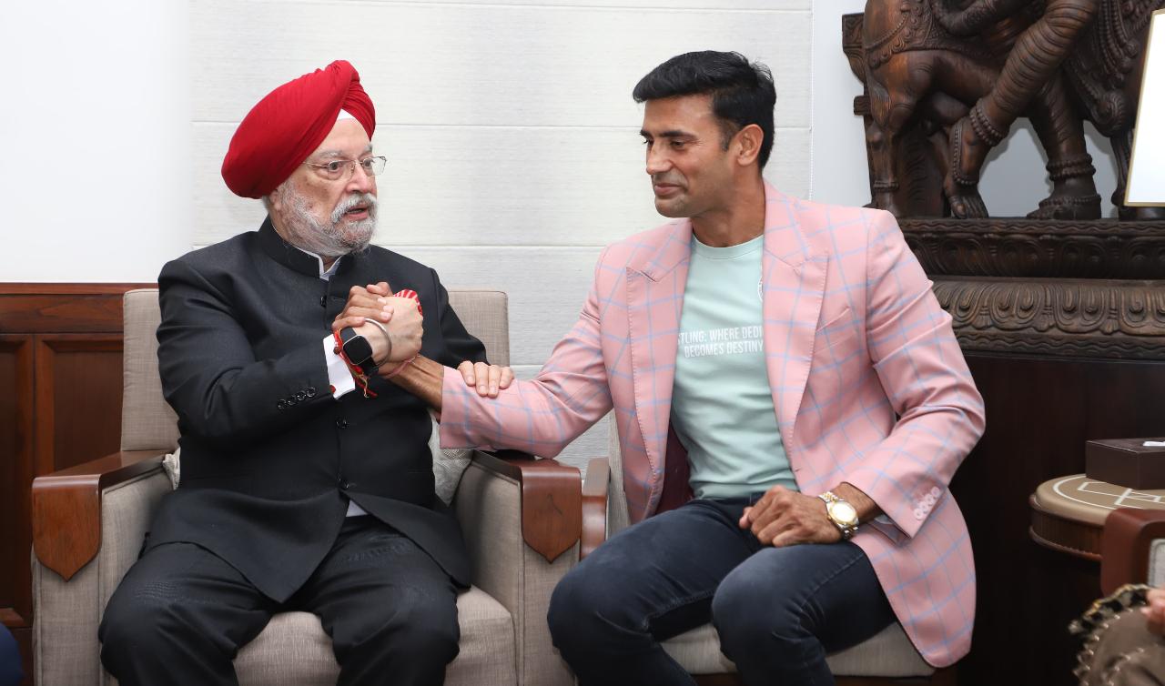 संग्राम सिंह ने आगे कहा- `कोविड के दौरान, हमने जरूरतमंद देशों को दवाओं की आपूर्ति की थी. आर्थिक रूप से भी, हम शीर्ष 5 में हैं.`