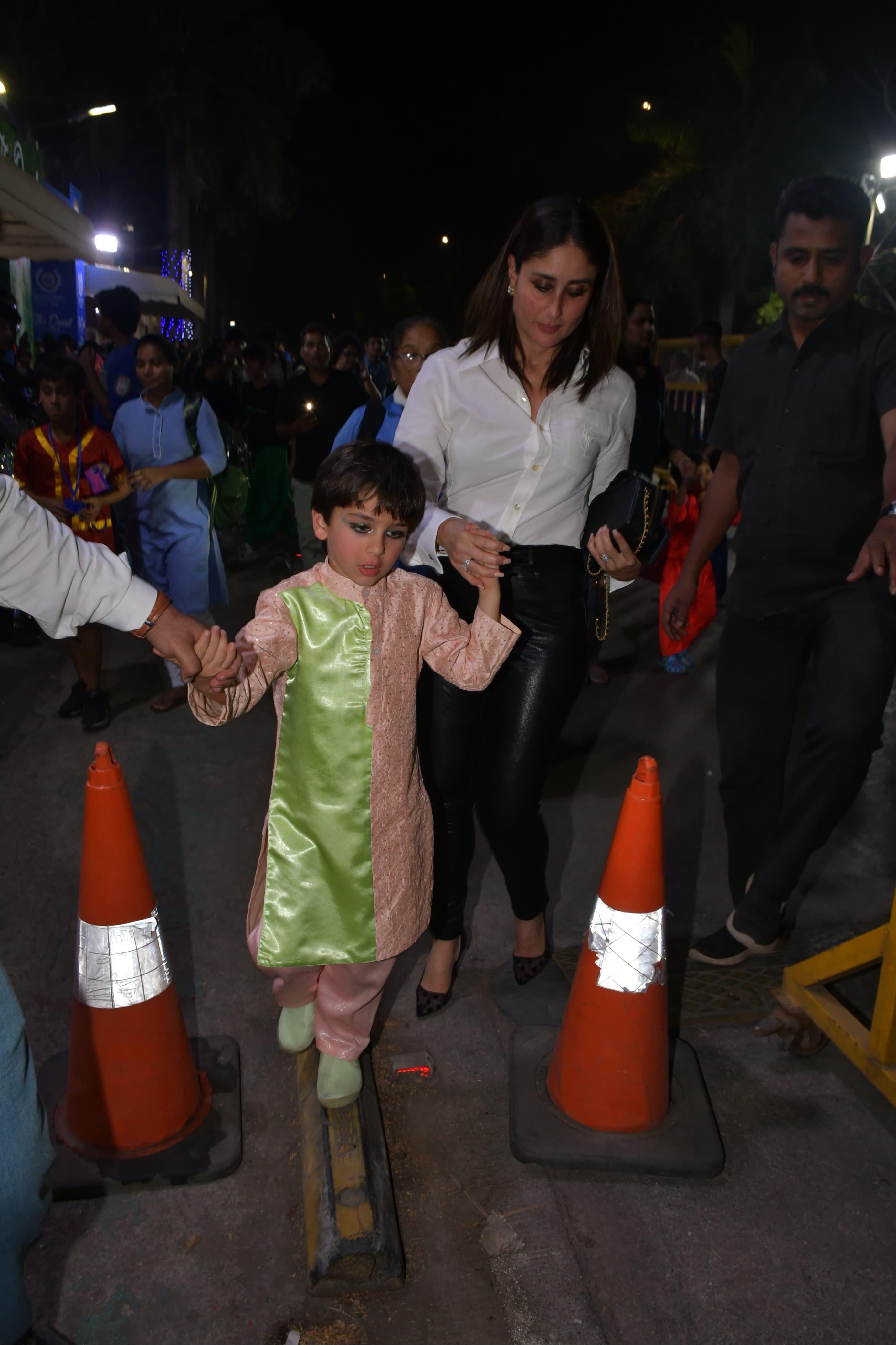 करीना कपूर खान अपने बेटे तैमूर अली खान के साथ पहुंची.