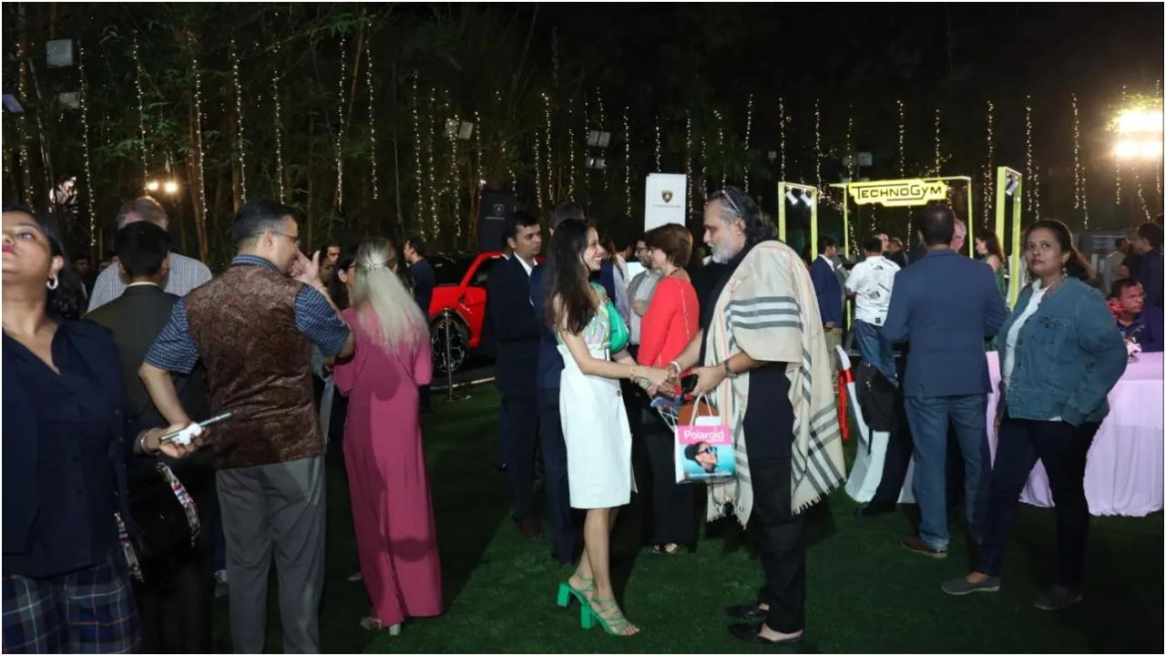 शाम को इस्टिटुटो मारंगोनी द्वारा क्यूरेटेड एक मंत्रमुग्ध फैशन स्टाइलिंग शो आयोजित किया गया, जहां युवा डिजाइनरों ने दैनिक वस्तुओं के माध्यम से कालातीत सुंदरता का प्रदर्शन किया. इतालवी जीवनशैली का जश्न एक इतालवी रात्रिभोज के साथ जारी रहा और एक जीवंत डीजे सेट के साथ एक उच्च नोट पर समाप्त हुआ, जिससे यह एक यादगार शाम बन गई.