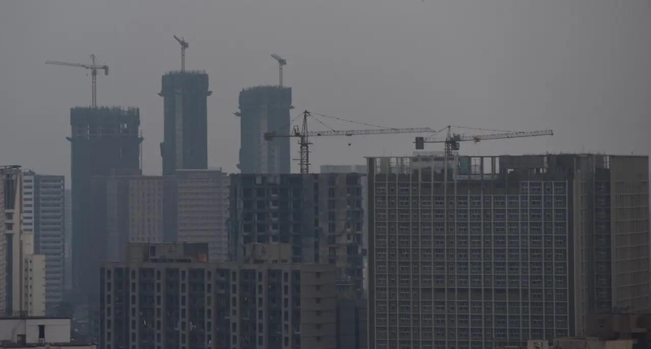 डेटा से पता चलता है कि मुंबई में सबसे प्रमुख प्रदूषक पीएम 2.5 और पीएम 10 हैं, जबकि ठाणे में सबसे प्रमुख प्रदूषक 10 पीएम और O3 हैं.