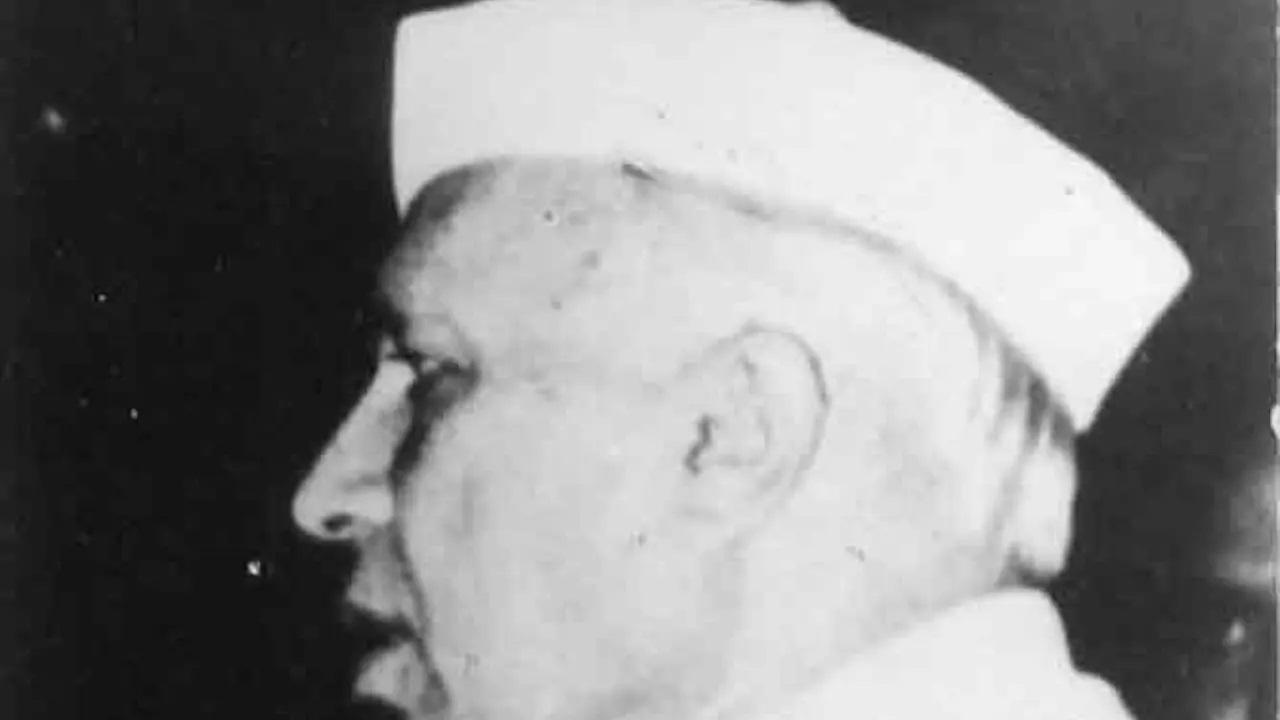 कांग्रेस नेता अपने अंदाज के लिए भी जाने जाते हैं. उनकी सिग्नेचर नेहरू जैकेट ने हमेशा एक फैशन स्टेटमेंट बनाया है और आज भी लोकप्रिय है.