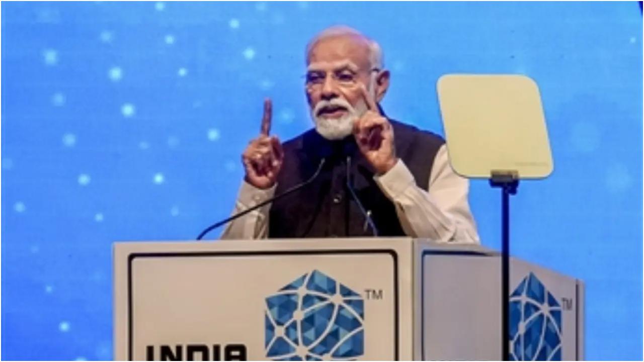 सम्मेलन में बोलते हुए, पीएम मोदी ने कहा, 