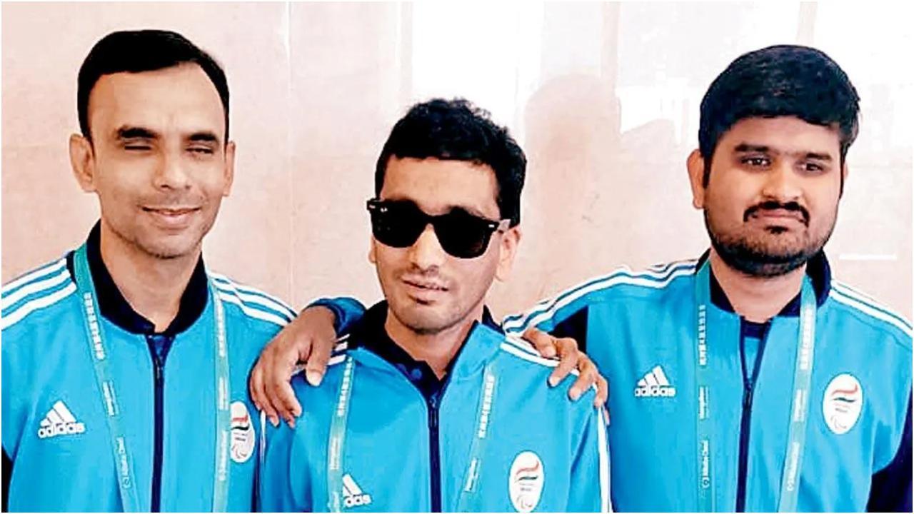 भारत के शतरंज खिलाड़ी अश्विन, दर्पण (बीच में) और सौंदर्य। तस्वीरें/एसएआई मीडिया