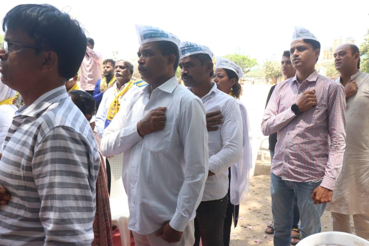 ऐसी भी खबरें आईं कि जेल में अरविंद केजरीवाल की तबीयत खराब हो गई है. इसके अलावा उनकी पत्नी को भी जेल में उनसे मिलने की इजाजत नहीं थी. 