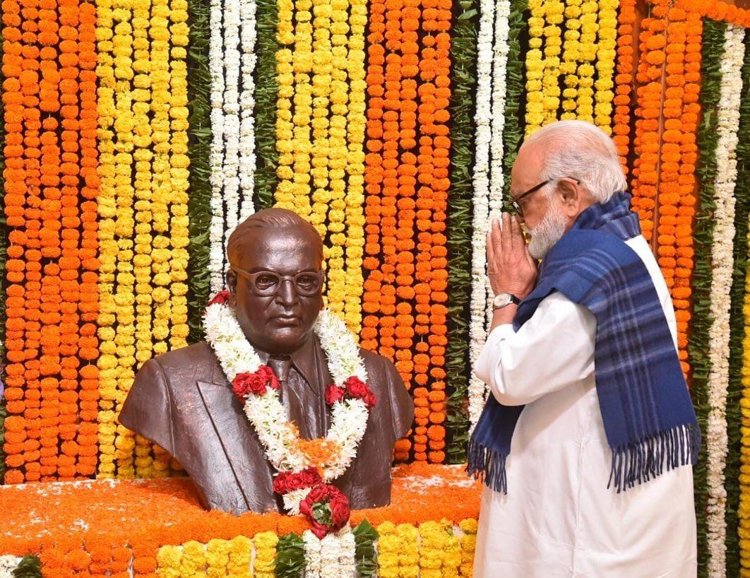 इस दौरान छगन भुजबल अपन पदाधिकारी और कार्यकर्ताओं के साथ नजर आए. 