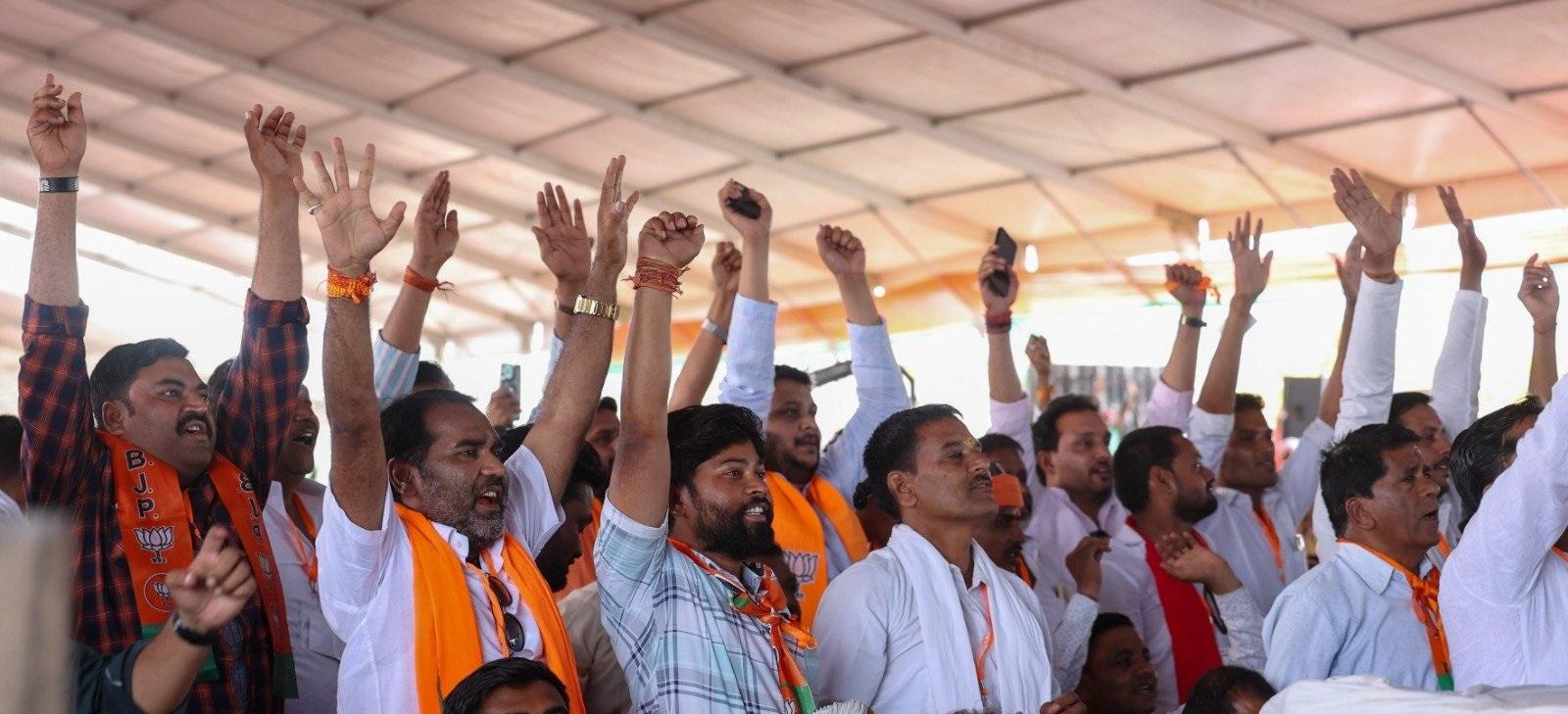 नड्डा ने बताया कि `मोदी सरकार ने अपने 10 साल के कार्यकाल में हर योजना गरीब, वंचित और शोषित वर्ग को ध्यान में रखकर बनाई है. विकास योजनाओं का लाभ सीधे शोषित, वंचित और गरीब तब तक पहुंचाया है.`
