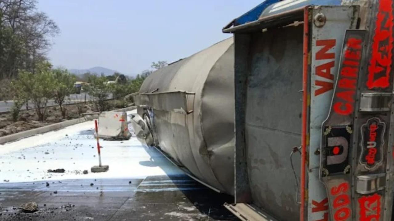  महाराष्ट्र-गुजरात बॉर्डर से दहिसर चेक पोस्ट तक कंक्रीटिंग का काम चल रहा है. 