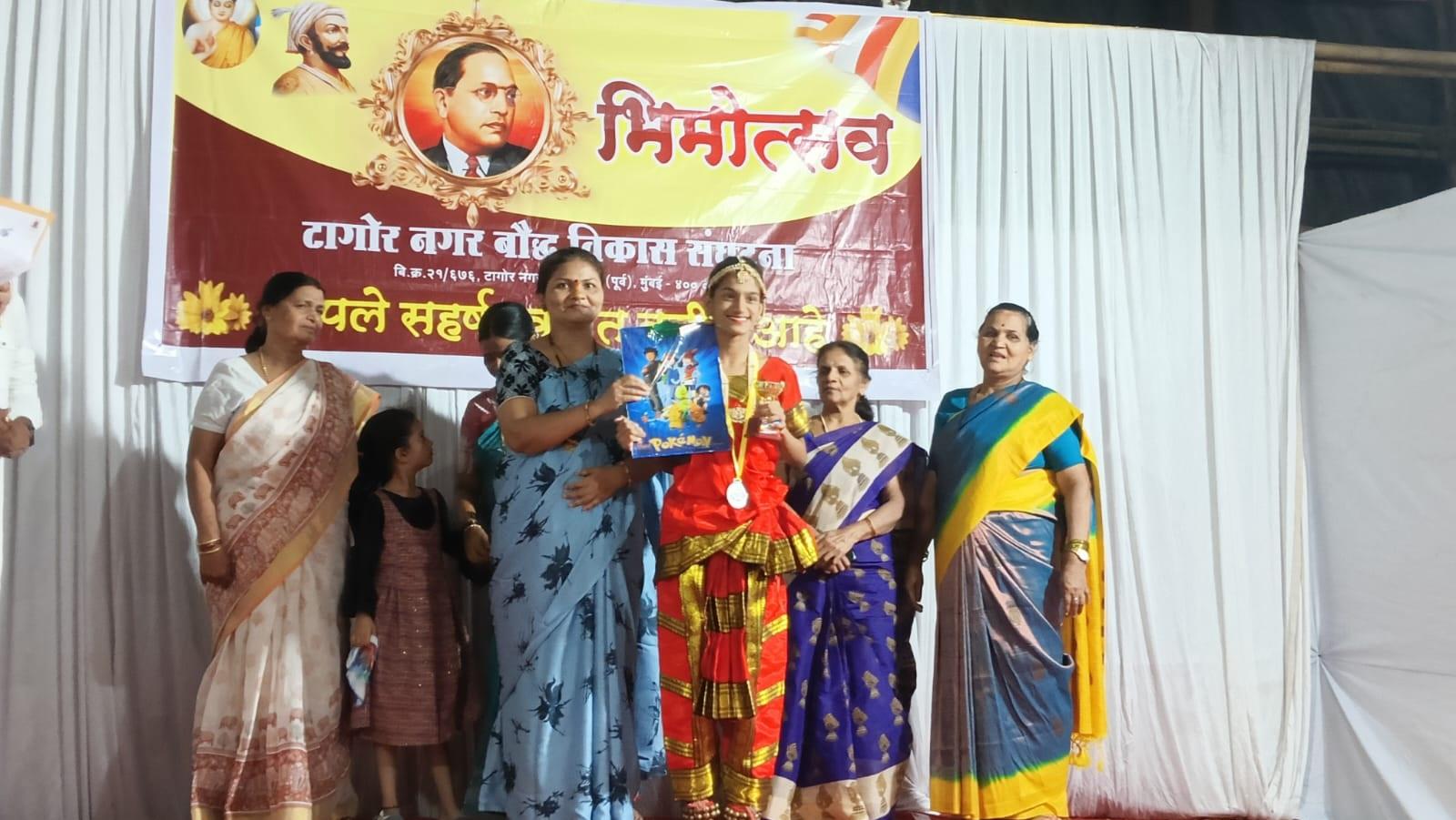 बौद्ध विकास संगठन के अंतर्गत 12 अप्रैल को डॉ. बाबासाहेब अंबेडकर के जीवन पर आधारित गायन और नृत्य प्रतियोगिता का आयोजन किया गया था.