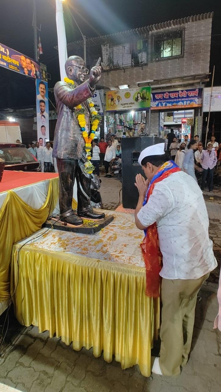 महाराष्ट्र में लोकसभा चुनाव का बिगुल बजते ही राज्य में तमाम पार्टियां एक्टिव मोड में आ चुकी है. विधायक प्रकाशदादा सुर्वे भी इस दौड़ में शामिल होने के लिए तैयार है. 