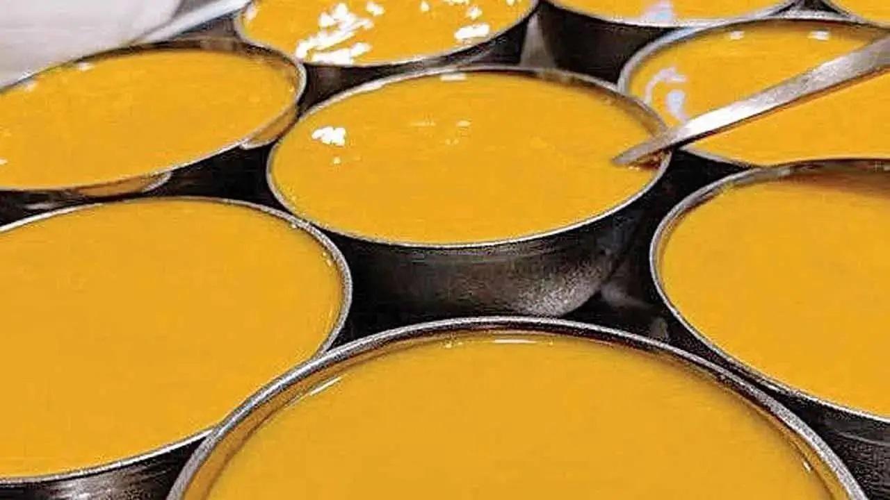शहर भर से आम के प्रशंसक इस नशे की लत वाले कॉम्बो का आनंद लेने के लिए अपने पसंदीदा स्थान का सुझाव देते हैं. फ़ाइल फोटो