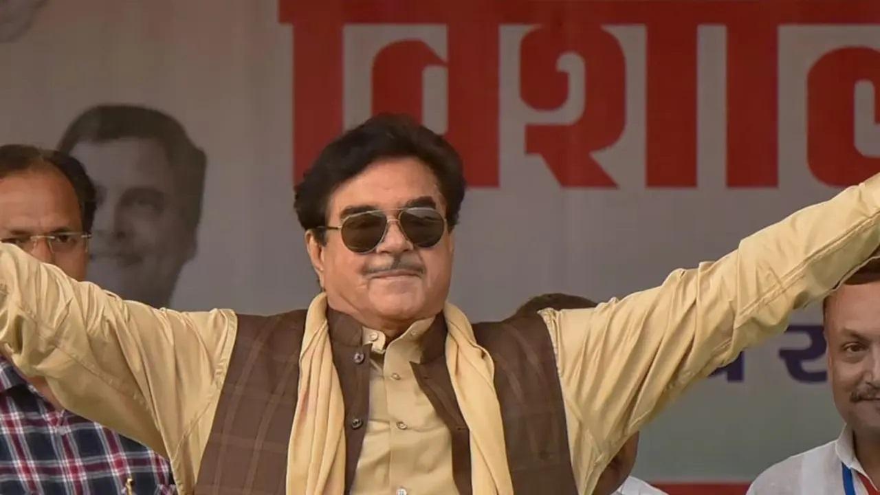 शत्रुघ्न सिन्हा पश्चिम बंगाल के आसनसोल से ऑल इंडियन तृणमूल कांग्रेस पार्टी से चुनाव लड़ेंगे.