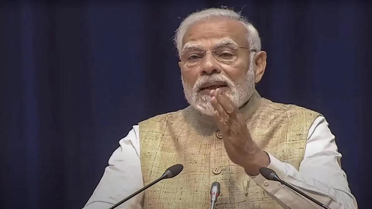 प्रधानमंत्री नरेंद्र मोदी.