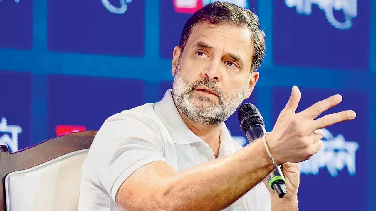 राहुल गांधी.