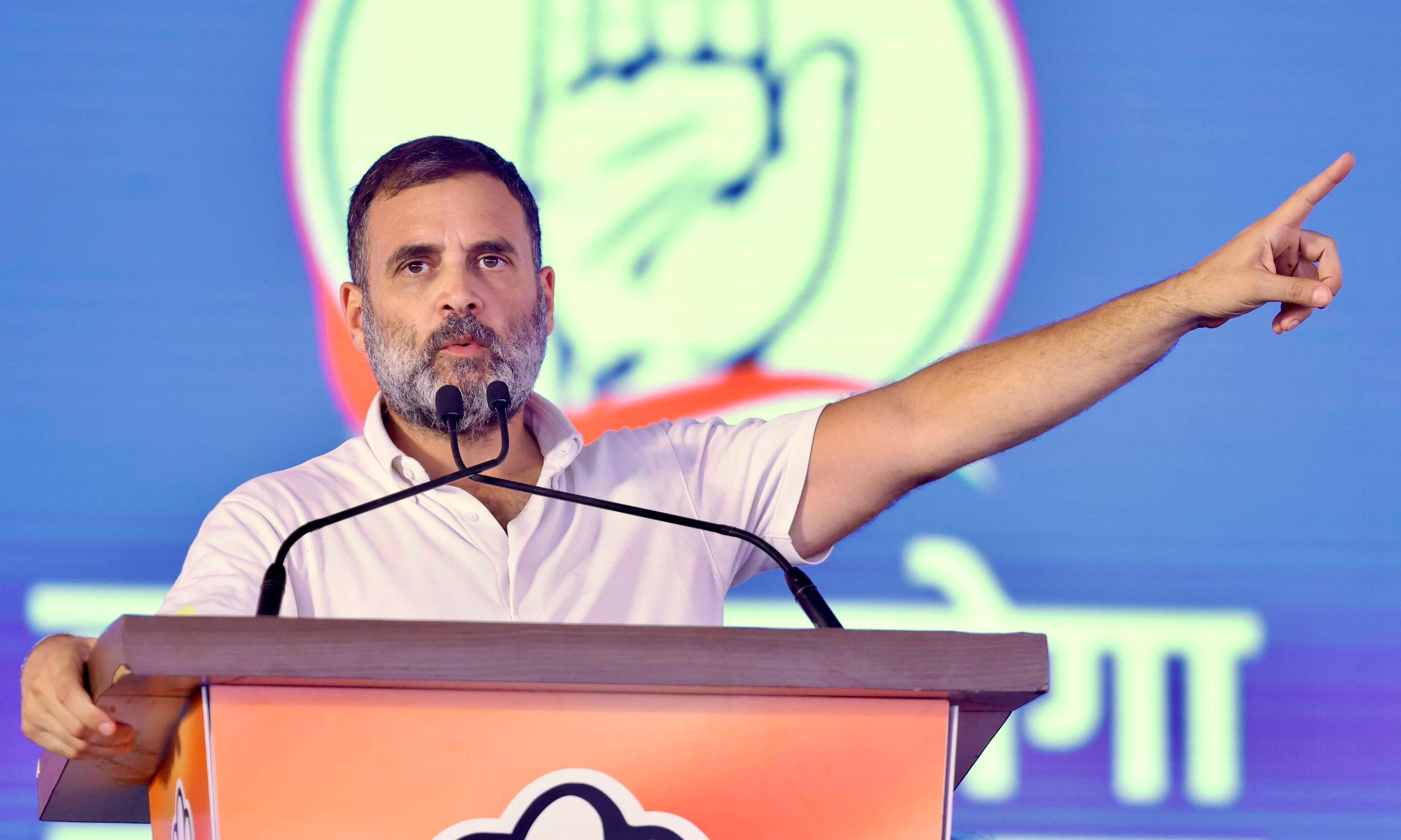 सभा में राहुल ने आगे बताया कि नरेंद्र मोदी की सरकार ने 10 साल में किसानों का कर्ज माफ नहीं किया लेकिन भारत अघाड़ी सरकार आते ही किसानों का कर्ज माफ करने का फैसला लिया जाएगा. इसके लिए एक आयोग का गठन किया जाएगा. इसके बाद फैसला लिया जाएगा कि किसानों को एक या की बार कर्ज माफ हो सकता है.` 
