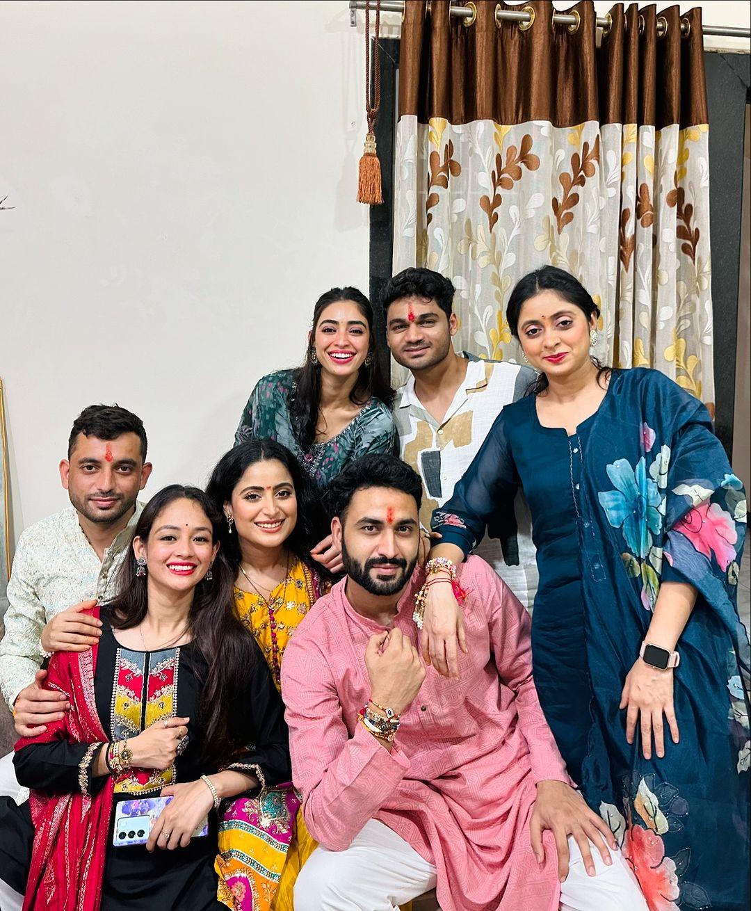 इस रक्षाबंधन का महत्व ऐश्वर्या के लिए इसलिए भी खास है क्योंकि यह उनका शादी के बाद का पहला रक्षाबंधन था. 