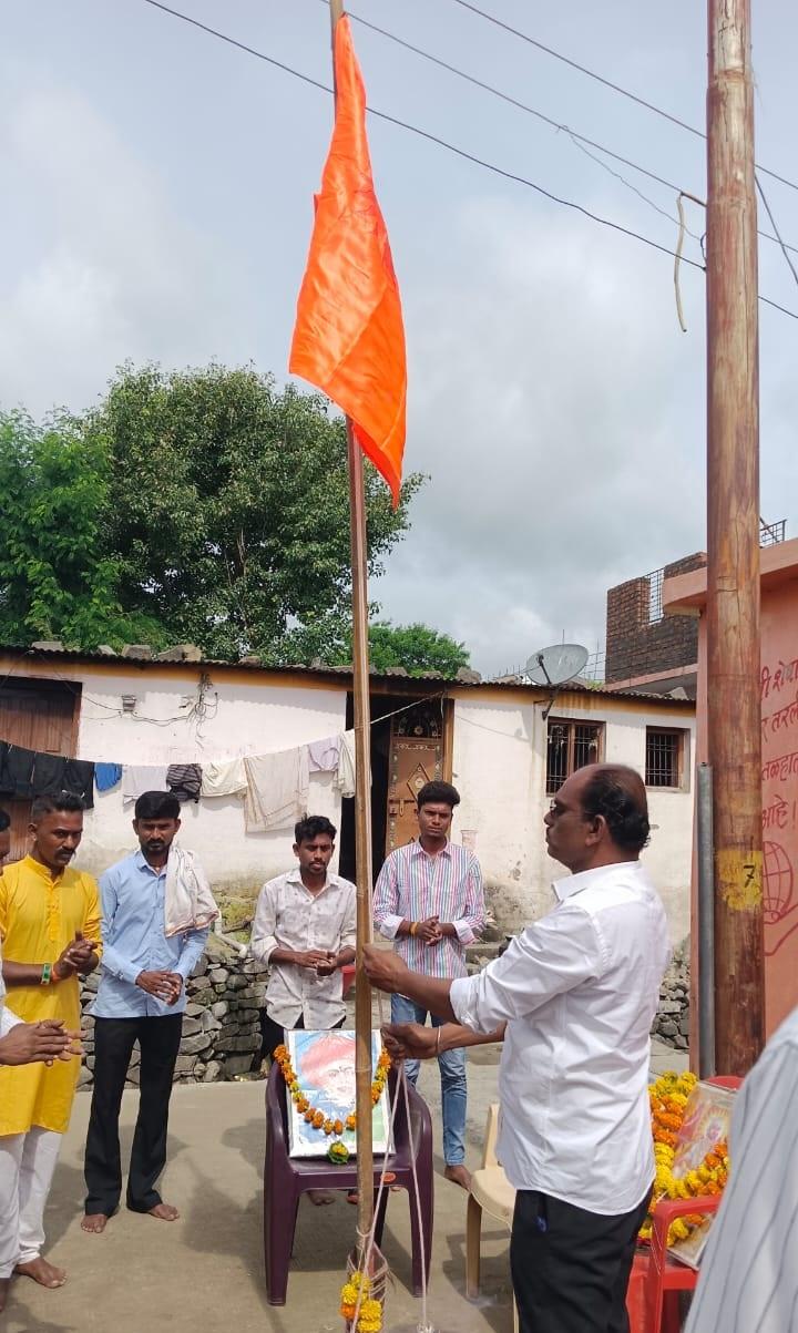 उनके साहित्य में समाज के शोषित और वंचित वर्गों की पीड़ा और संघर्ष को प्रमुखता से दर्शाया गया है. 