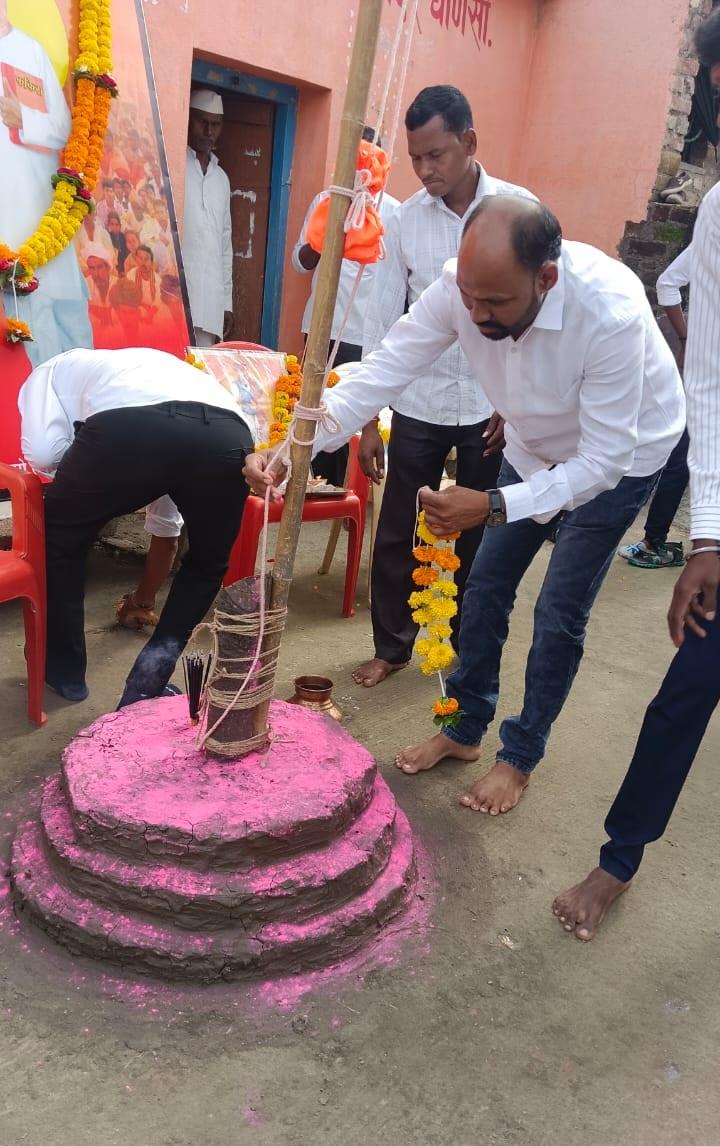 साठे ने अपने साहित्य के माध्यम से समाज में बदलाव लाने का प्रयास किया. उनके लेखन ने न केवल लोगों को जागरूक किया बल्कि उन्हें अपने अधिकारों के लिए संघर्ष करने की प्रेरणा भी दी. 