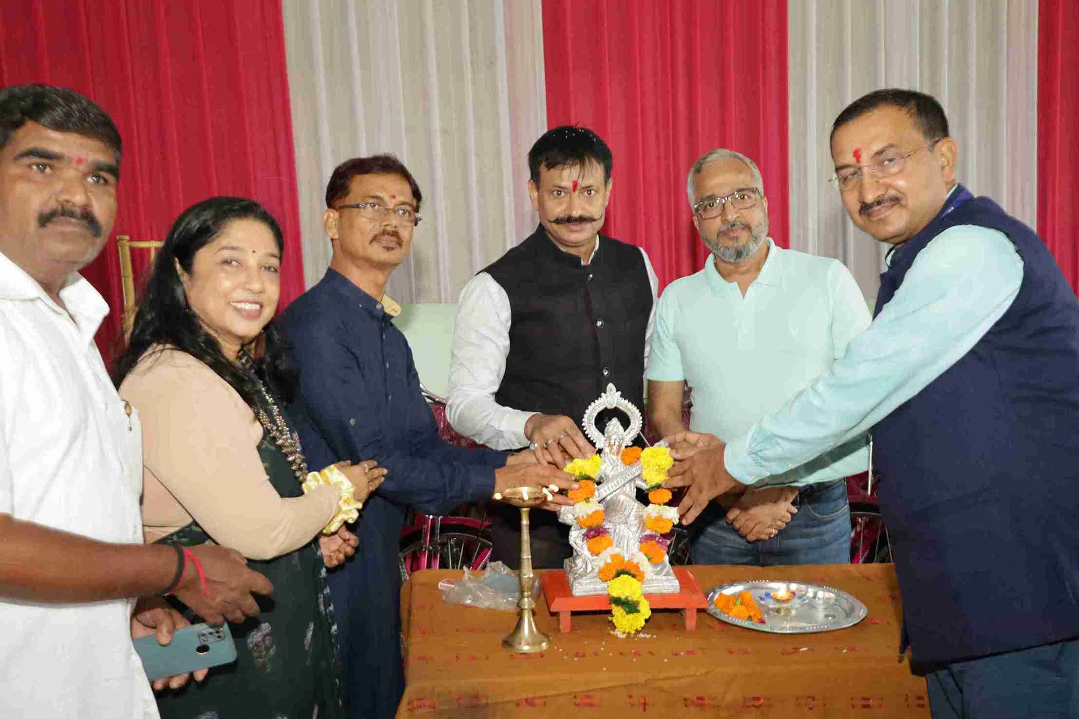 IPS कृष्ण प्रकाश ने इस नेक कार्य के लिए SBI को धन्यवाद दिया और लाला भगवानदास ट्रस्ट और लोहा फाउंडेशन का आभार व्यक्त किया. SBI के क्षेत्रीय प्रमुख रघवेंद्र कुमार ने भी इस पहल की सराहना की और समाज के उत्थान में ऐसे प्रयासों के महत्व पर जोर दिया. 