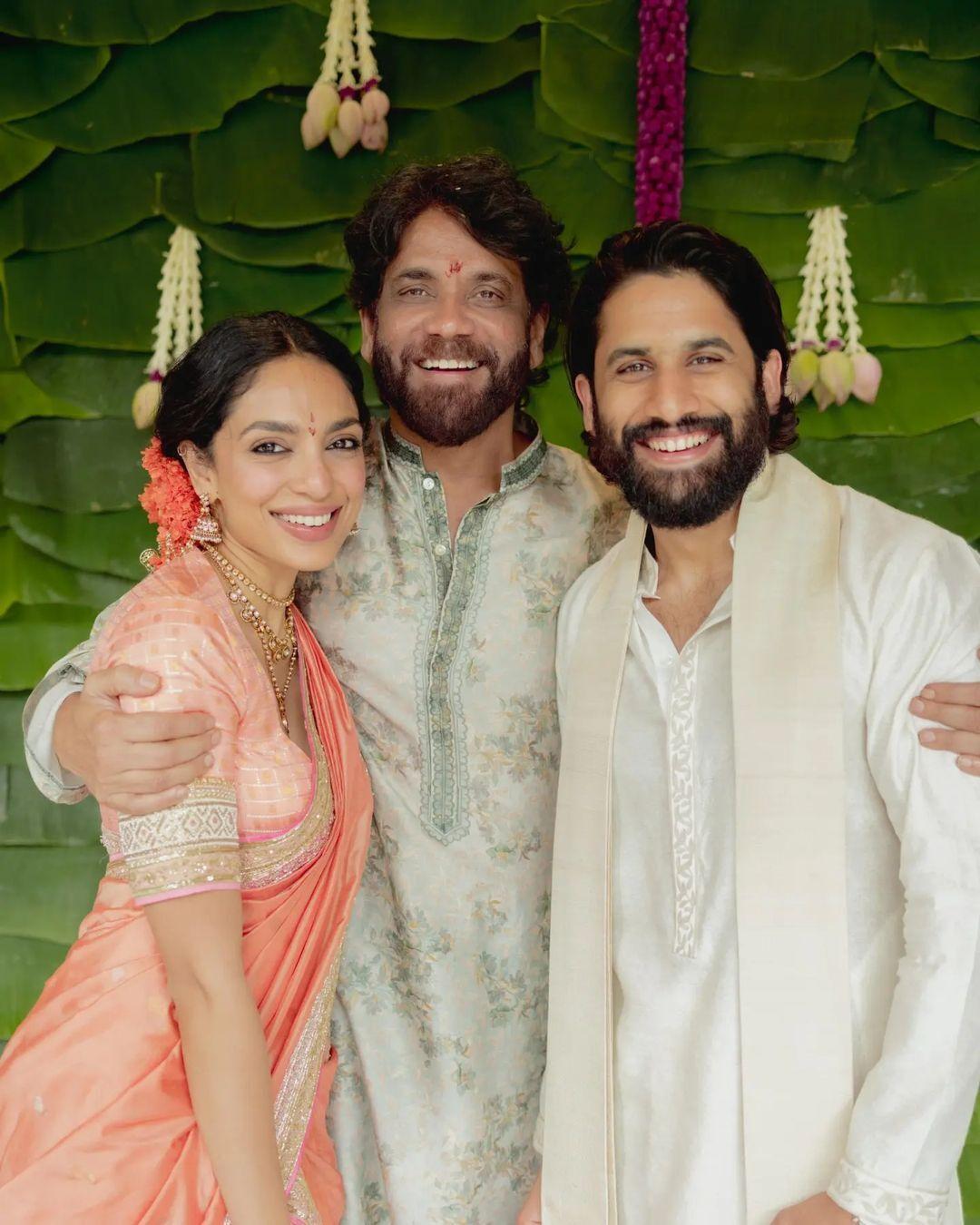 नागार्जुन अक्किनेनी ने इन तस्वीरों के साथ कैप्शन में लिखा - `उन्हें जीवन भर प्यार और खुशियों की शुभकामनाएं.`