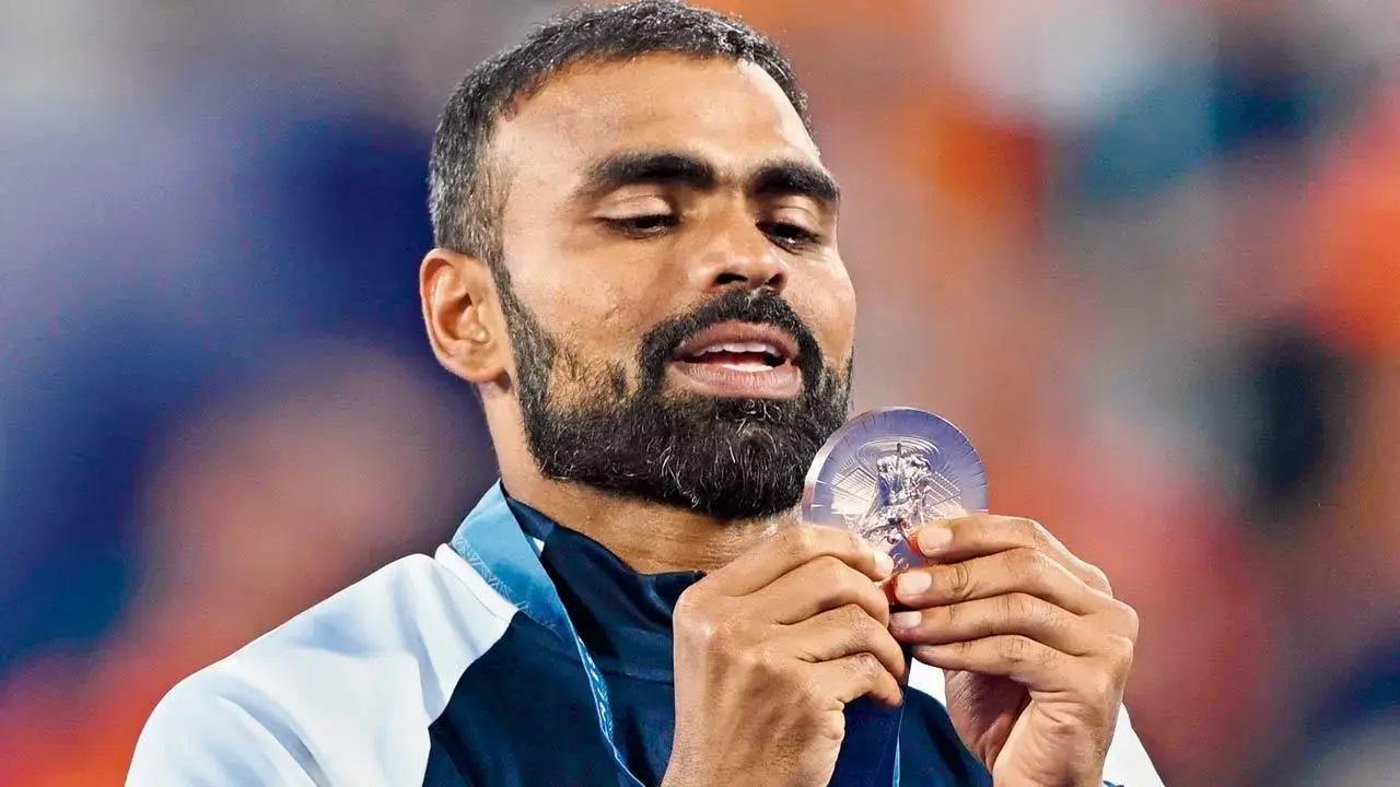 ग्रीष्मकालीन खेलों 2024 में हॉकी इवेंट में, भारतीय टीम ने स्पेन को 2-1 से हराकर एक और कांस्य पदक जीता. टोक्यो ओलंपिक में भी, 