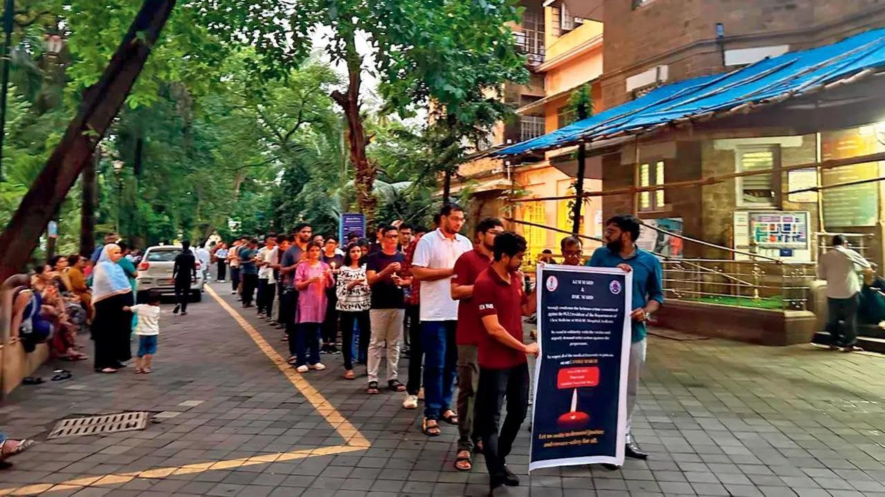 पूरे देश में चल रही है डॉक्टर्स की हड़ताल