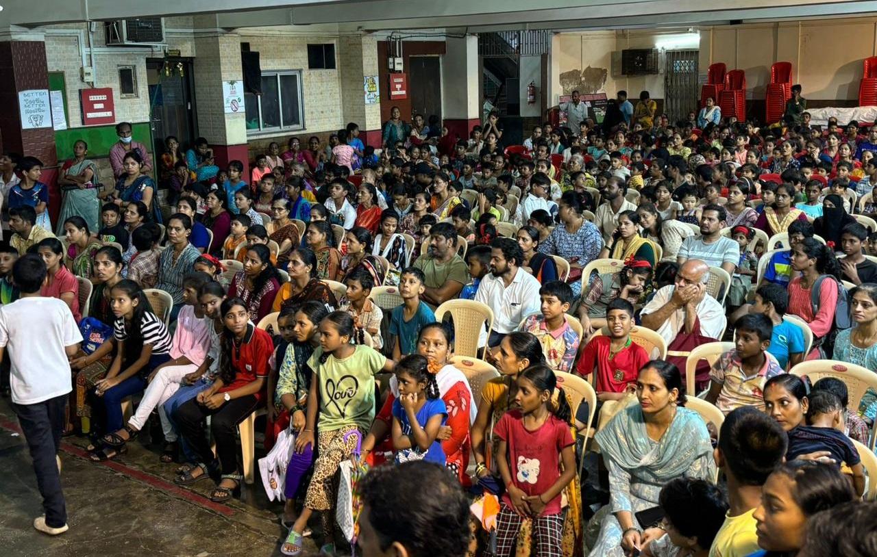 इस पहल से न केवल छात्रों को प्रोत्साहन मिला बल्कि उनके अभिभावकों में भी खुशी की लहर दौड़ गई. 