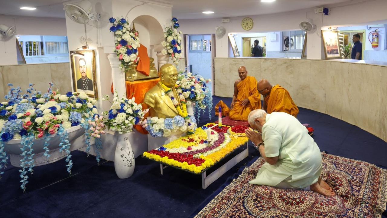 X/Pics, Narendra Modi