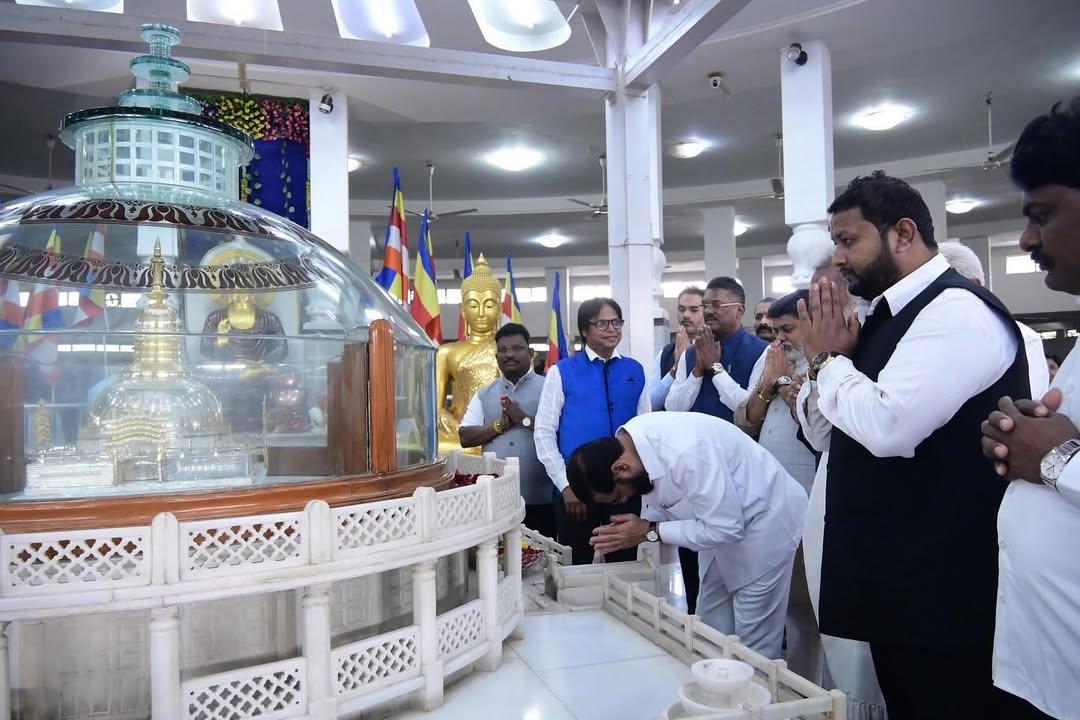 राज्य सरकार के माध्यम से दीक्षाभूमि क्षेत्र के विकास के लिए विशेष प्रयास किये गये.