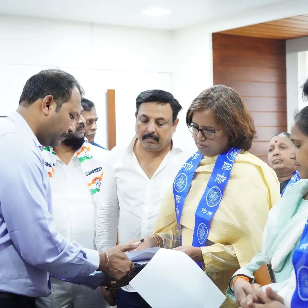 कांग्रेस ने स्पष्ट कर दिया है कि वह ऐसे मुद्दों पर पीछे नहीं हटेगी और संविधान की रक्षा के लिए हरसंभव प्रयास करेगी.