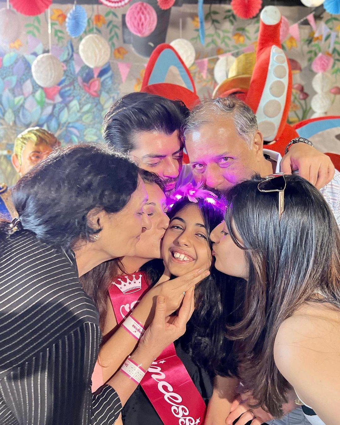 टीवी एक्टर सचिन श्रॉफ से साल 2019 में अलग होने के बाद जूही परमार अकेले ही अपनी बेटी की परवरिश कर रही हैं. 