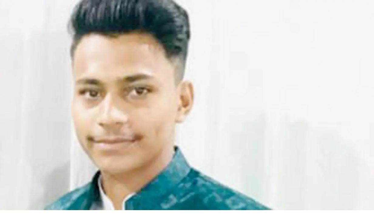 मोहम्मद अय्याज शेख, जिसे चाकू मारा गया था. तस्वीर/राजेश गुप्ता