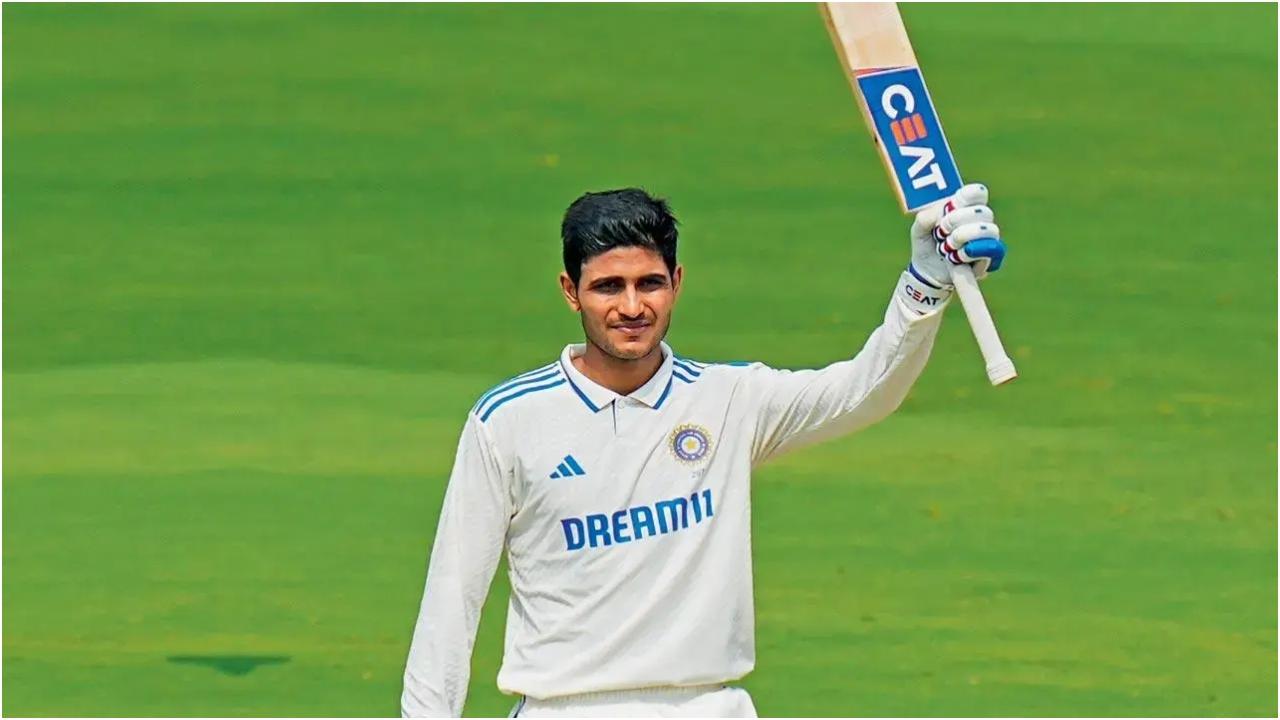 दूसरी ओर, भारत की दूसरी पारी में शुभमन गिल ने भी शतक जड़कर इंग्लैंड को पछाड़ दिया. पिछली टेस्ट पारी में रन बनाने के लिए संघर्ष करने वाले गिल ने 147 गेंदों पर 104 रन बनाए. उनकी पारी में 11 चौके और 2 छक्के शामिल थे.