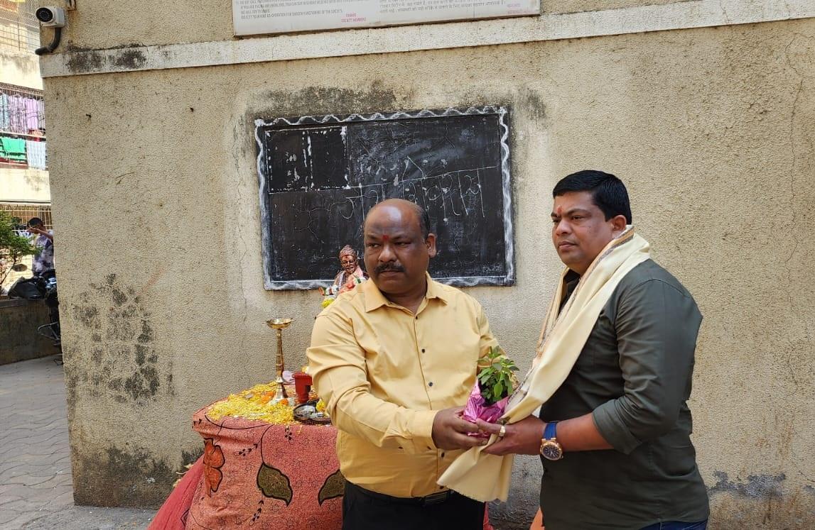 छत्रपति शिवाजी महाराज का जन्म साल 1630 की 19 फरवरी को हुआ था. उनका जन्म पुणे के शिवनेरी किले में एक मराठा परिवार में हुआ था. 