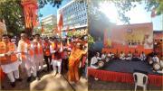 अंधेरी और चर्चगेट में बीजेपी दफ्तर के सामने भाव विभोर हुए कार्यकर्ता. (फोटो/समीर आबेदी-निमेश दवे)