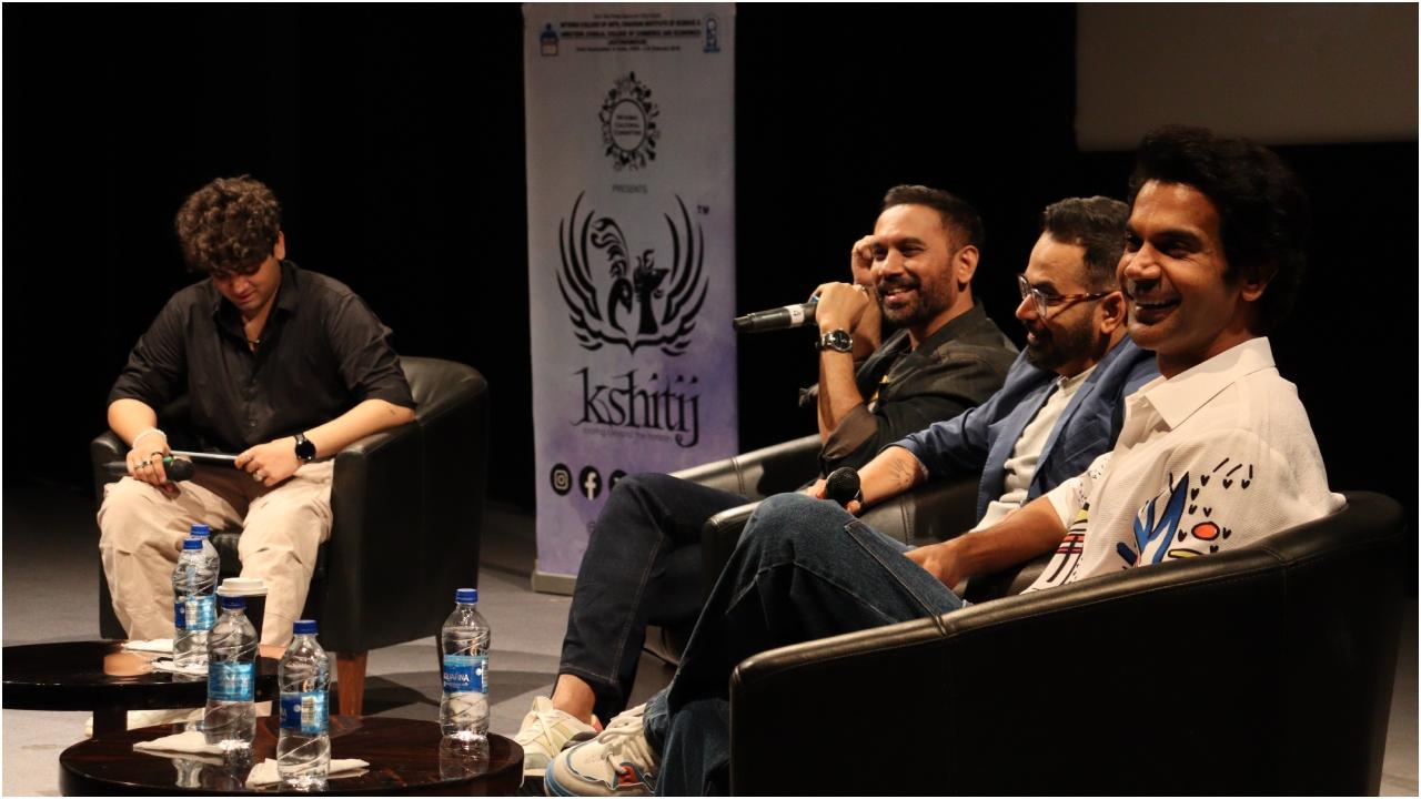 पिछली सभी घटनाओं के लिए नए मानक स्थापित करते हुए, टीम क्षितिज ने `क्षितिज`23: ए यूफोरिक एस्केपेड` का आयोजन किया, जो एक उत्कृष्ट अचानक नेताओं की बैठक थी, जिसमें दर्शकों को रोमांचक पटकथाओं, रोमांचकारी घटनाओं और अप्रत्याशित घोषणाओं के साथ उनकी सीटों से बांधे रखा गया. टीम ने कार्यक्रम की तारीख और स्थान का भी खुलासा किया. 16, 17, 18 और 19 जनवरी, 2024. सभी कार्यक्रम जेवीपीडी में आयोजित किए जाएंगे.