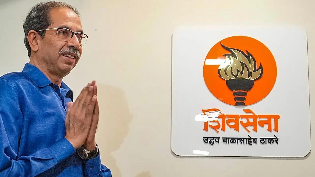 इस फैसले का नतीजा एकनाथ शिंदे प्रशासन की नियति तय करेगा और पार्टी और राज्य के भीतर सत्ता की गतिशीलता को काफी हद तक बदल सकता है.