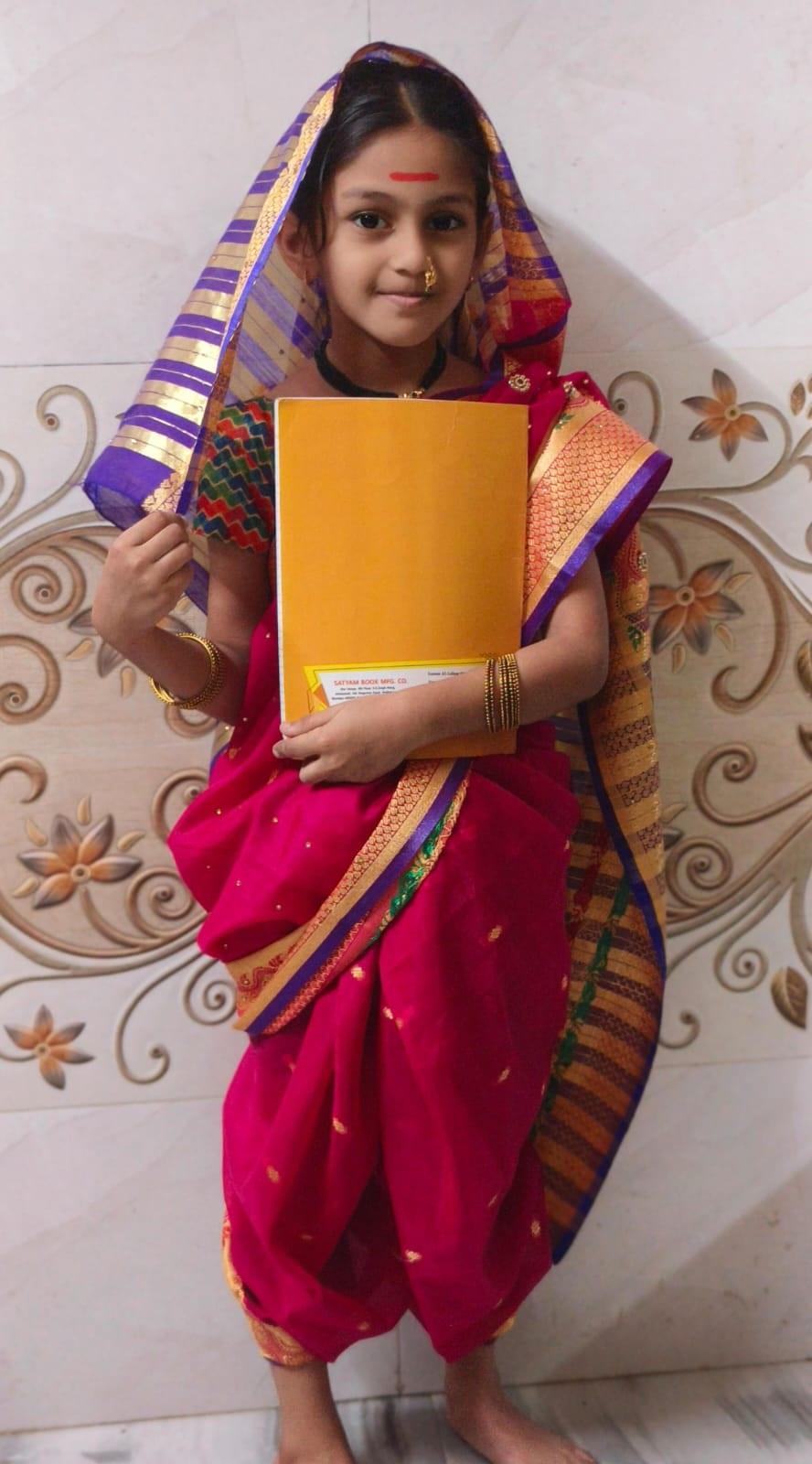 पति के साथ मिलकर सावित्रीबाई फुले ने  सती प्रथा के खिलाफ भी लड़ाई लड़ी सावित्रीबाई फुले ने अपने पति के साथ मिलकर सती प्रथा के खिलाफ भी लड़ाई लड़ी.