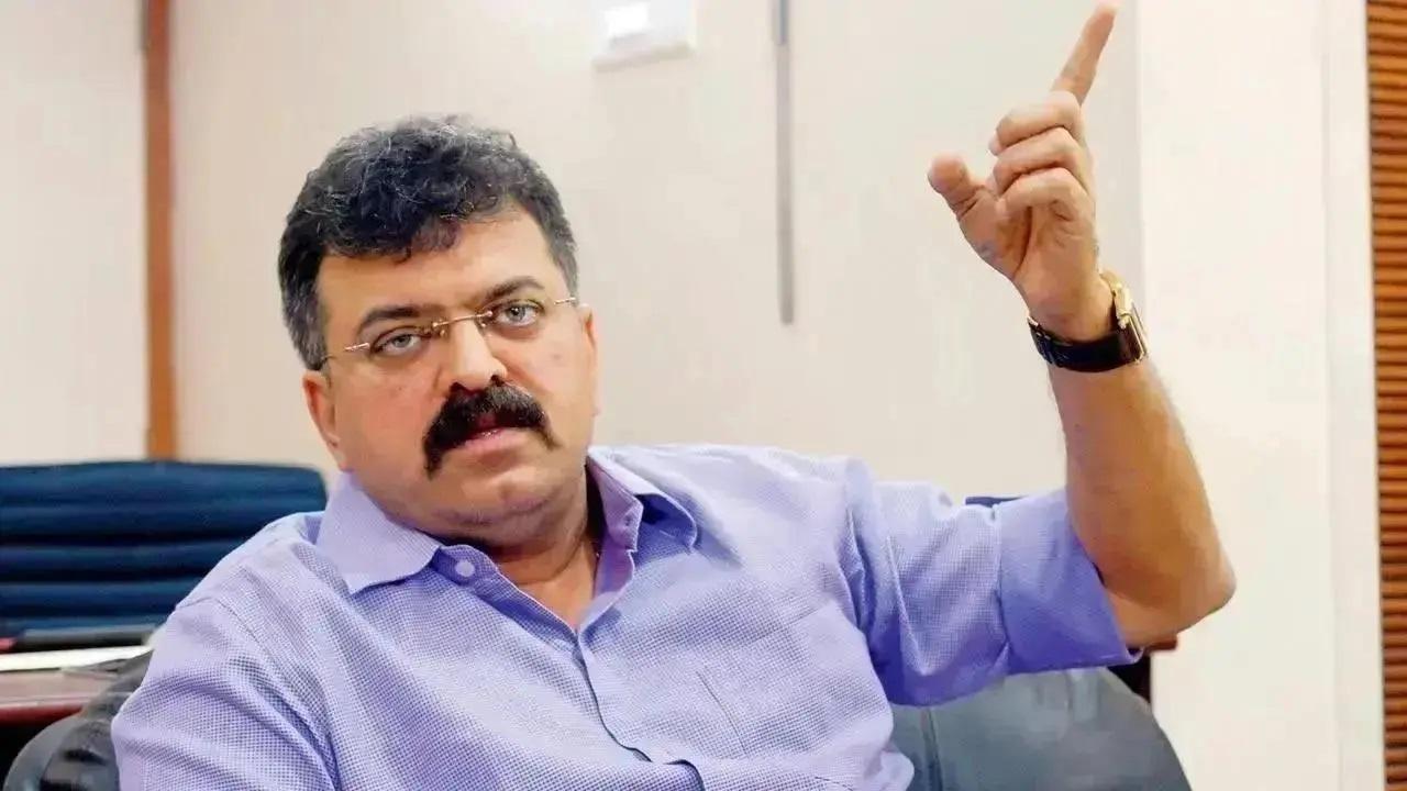 जीतेंद्र अव्हाड. फ़ाइल फोटो