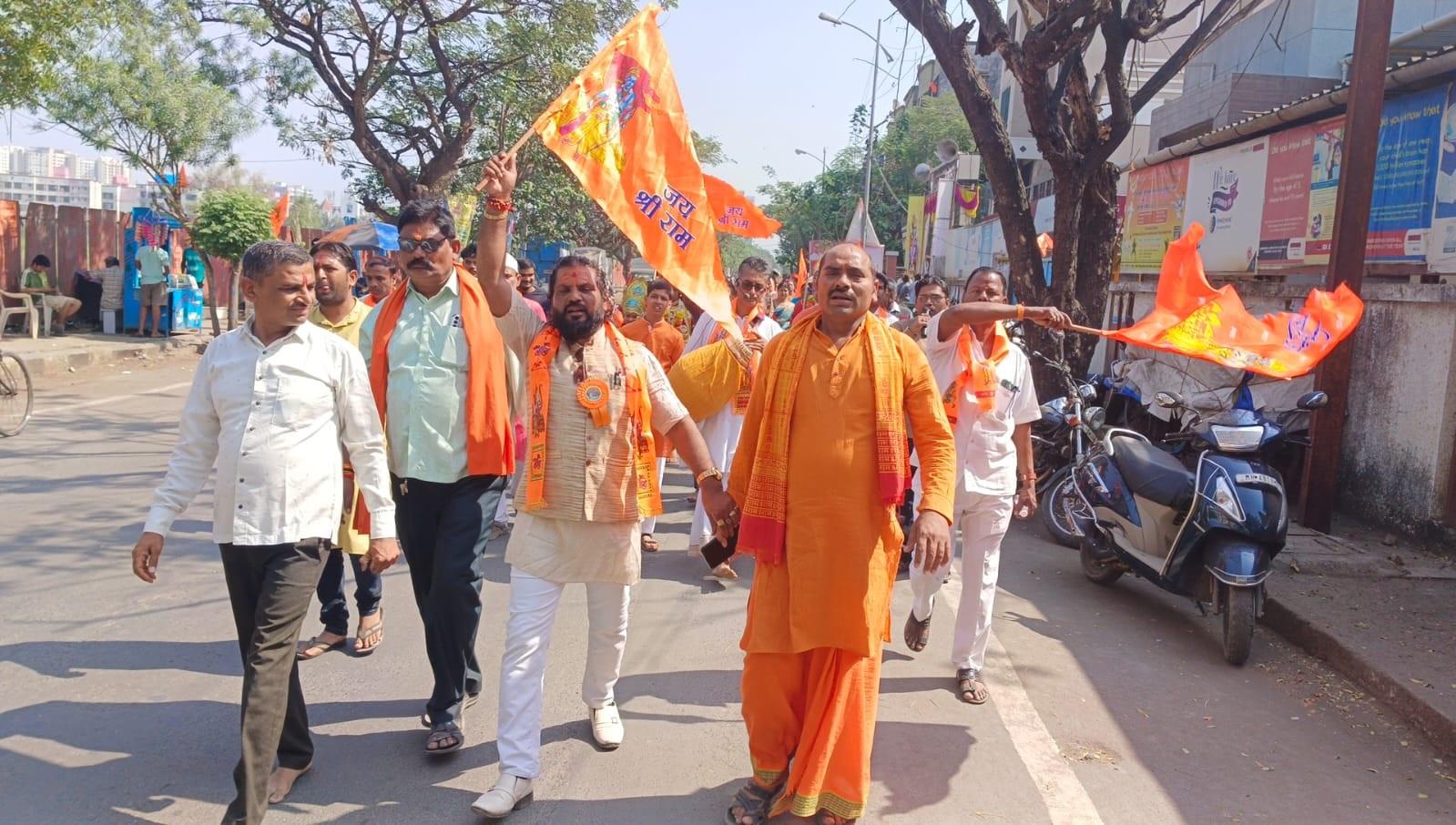 रविवार के दिन साईधाम कॉम्प्लेक्स में कई लोग दर्शन के लिए पहुंचे हुए नजर आए. 