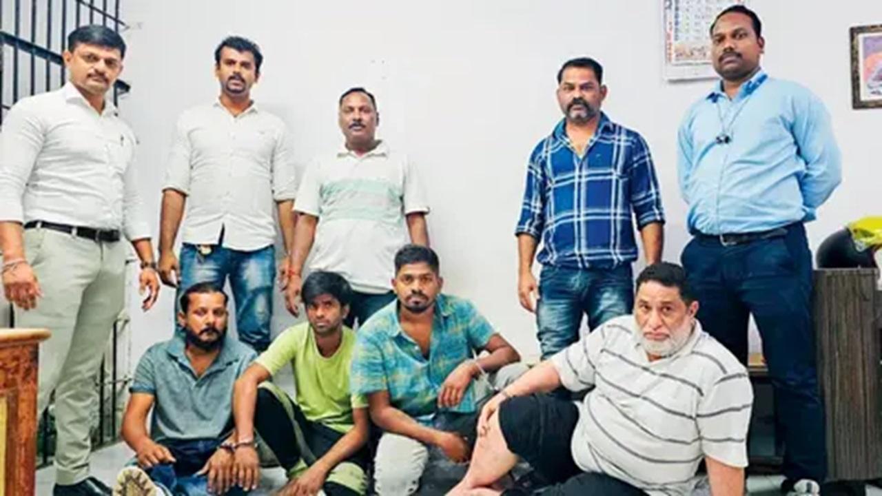 पुलिस ने इन आरोपियों को पकड़ा.