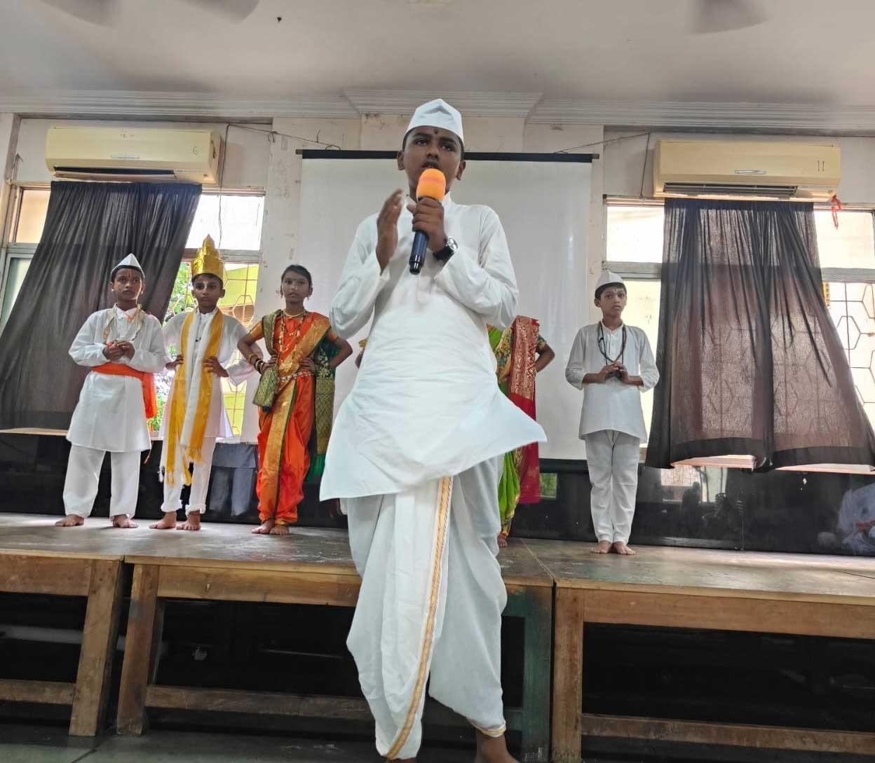 आषाढ़ी एकादशी के इस पावन पर्व पर एक पुस्तक क्लब का भी उद्घाटन किया गया.