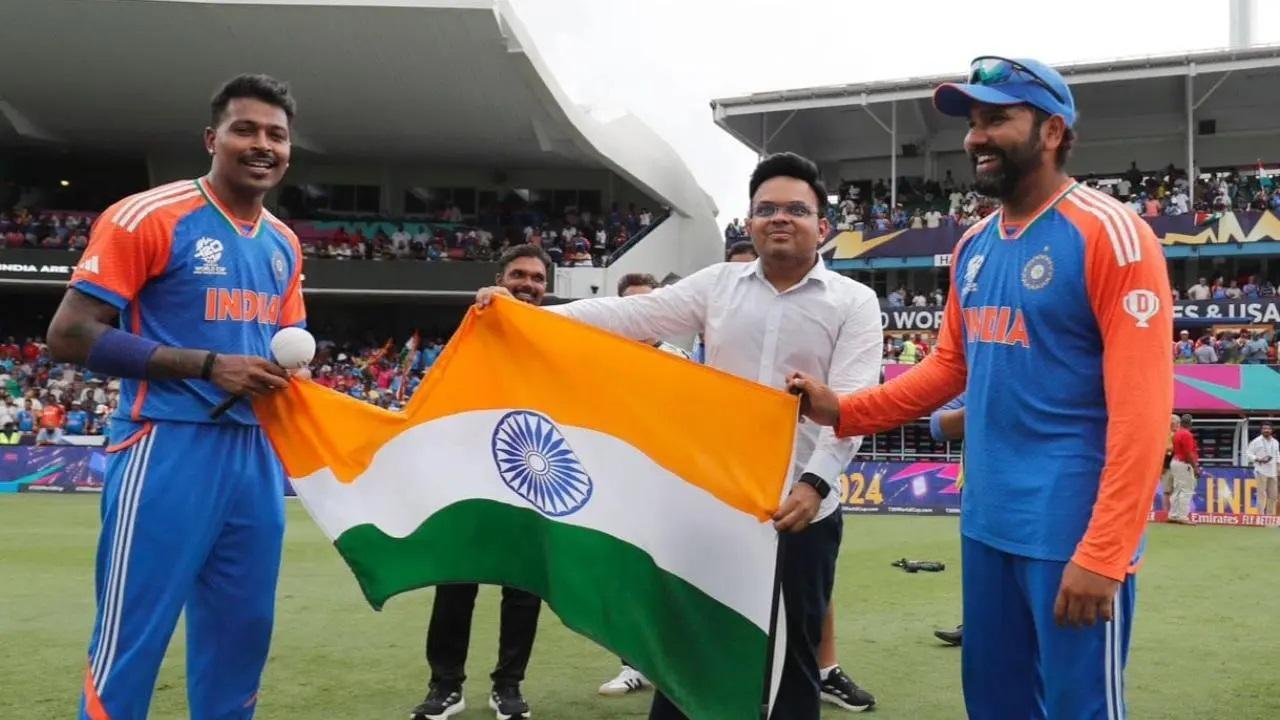 हार्दिक पांड्या, जय शाह, रोहित शर्मा (तस्वीर: X/@BCCI)