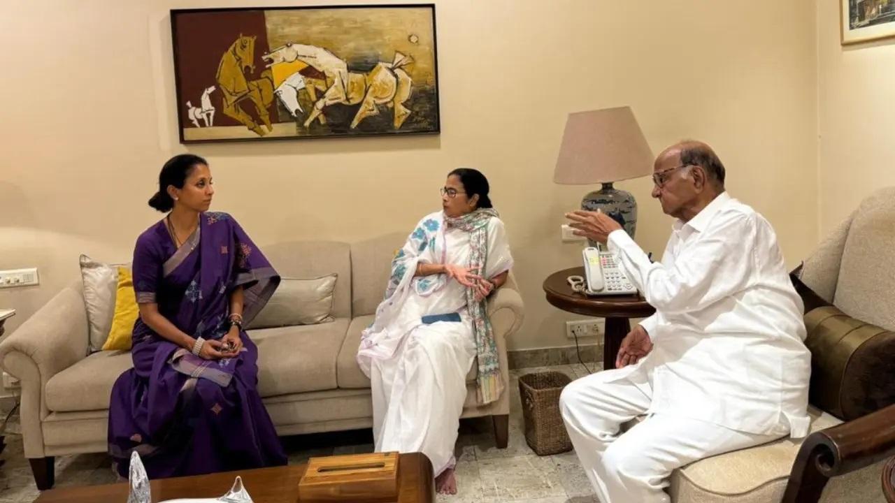 4 जून को आए लोकसभा के नतीजों के बाद बनर्जी की यह पहली मुंबई यात्रा थी, जिसमें इंडिया ब्लॉक ने उम्मीद से बेहतर प्रदर्शन किया. 