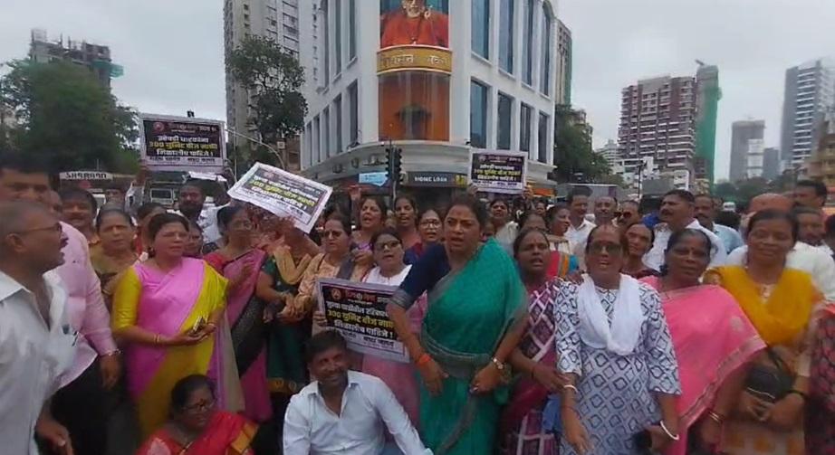 महायुती सरकार ने शिवसेना मिडिल क्लास के लोगों के लिए बिजली फ्री करने की मांग की है.