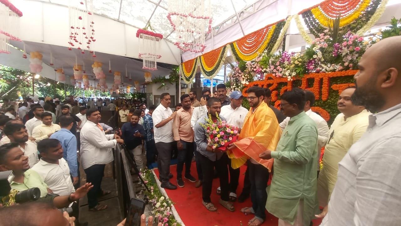 आदित्य ठाकरे के जन्मदिन के अवसर पर राज्य भर में विभिन्न कार्यक्रमों का आयोजन किया जा रहा हैं. 
