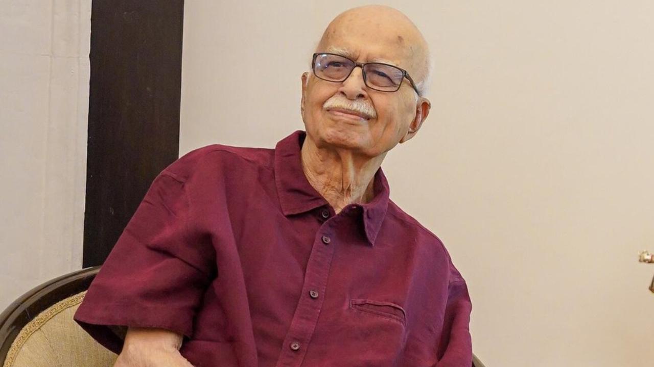 L K Advani X/Pics
