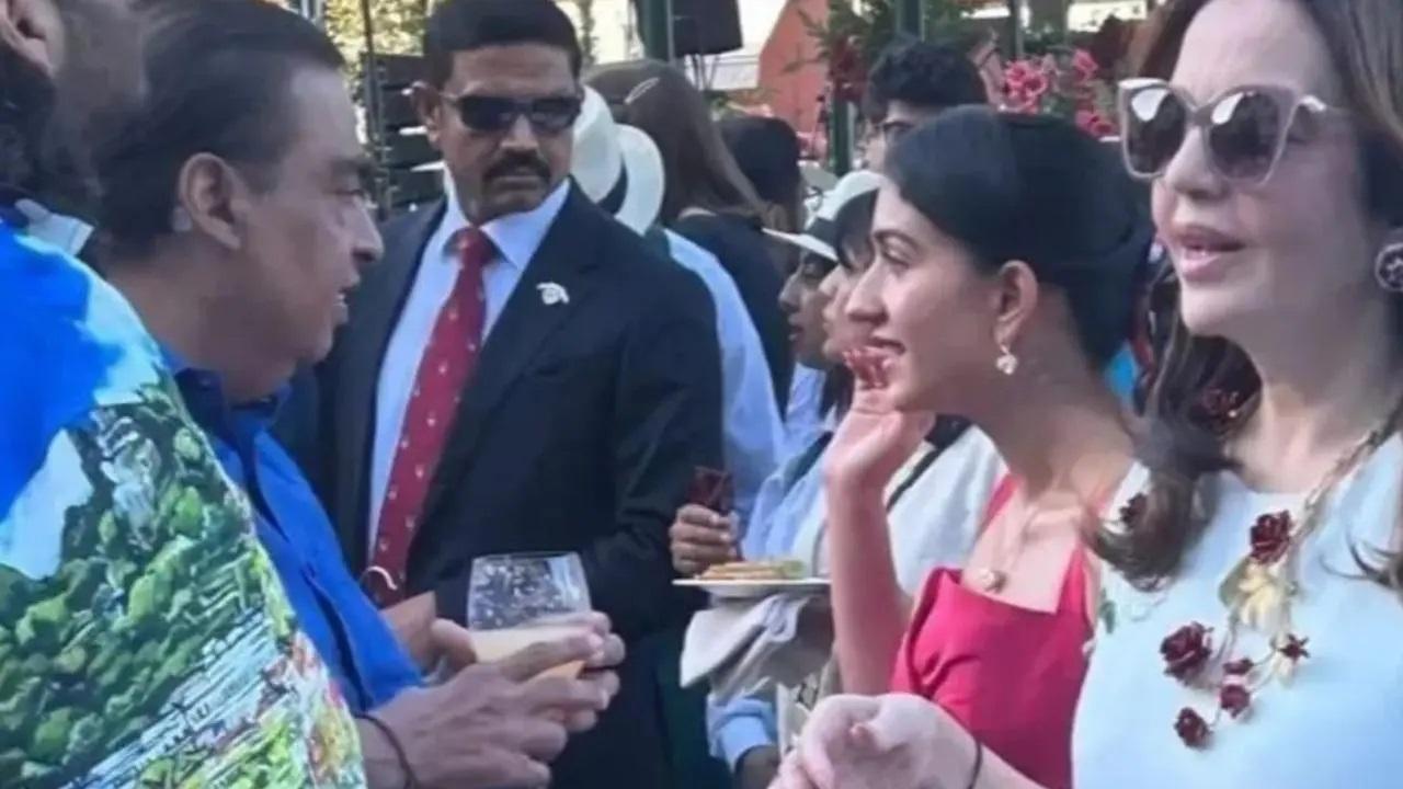 क्रूज़ पर प्रीवेडिंग पार्टी के दौरान लिए गए फोटोज़ (द अंबानी वेडिंग इंस्टाग्राम अकाउंट)