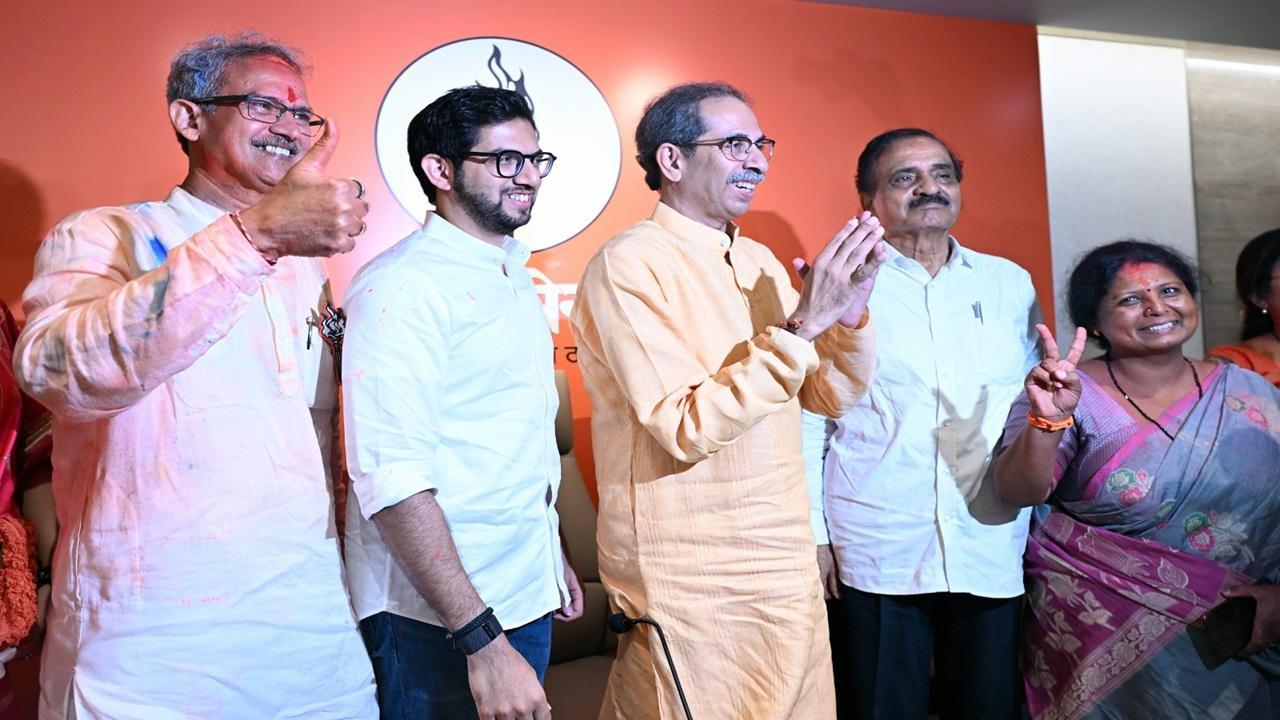 लोकसभा चुनाव के नतीजों के बाद उद्धव ठाकरे ने की मीडिया से बात. (फोटो-कीर्ती सुर्वे)
