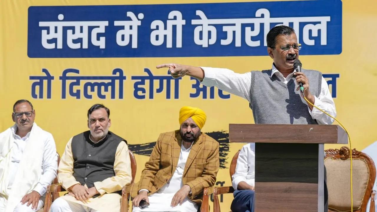 अभियान की शुरुआत नई दिल्ली में डीडीयू मार्ग स्थित आप मुख्यालय में हुई, जिसमें पार्टी नेता और कार्यकर्ता मौजूद रहे.