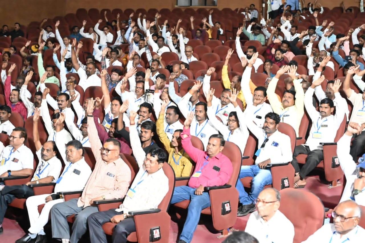 उन्होंने कहा कि भोई समाज आज भी राजनीतिक रूप से उपेक्षित पर है. इसलिए, भोई समुदाय के सदस्यों को अपने समुदाय के न्याय अधिकारों के लिए राजनीति में आना चाहिए.